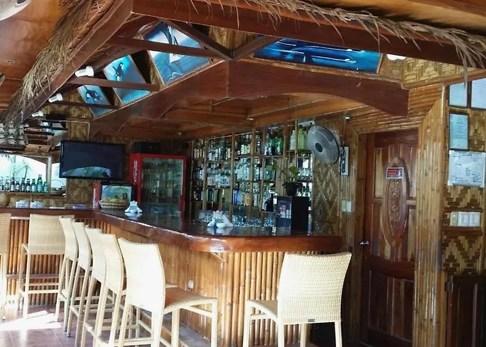Cou Cou Bar & Restaurant リゾート サンタフェ