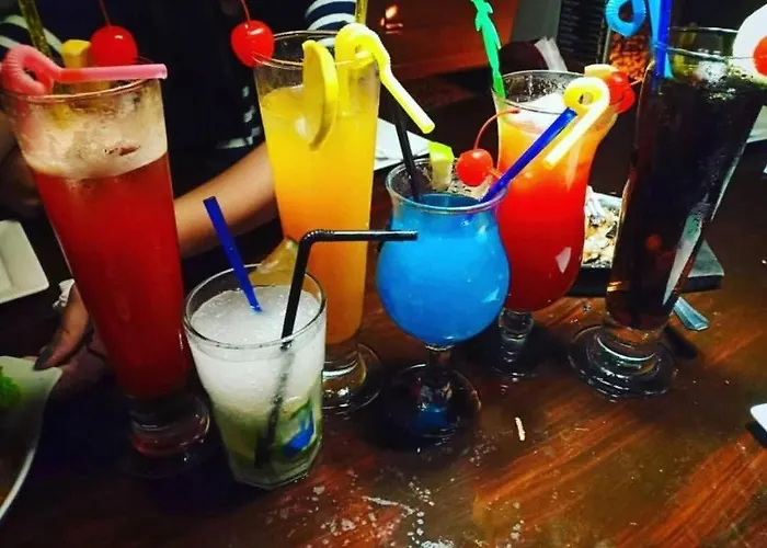 리조트 Cou Cou Bar & Restaurant 3*