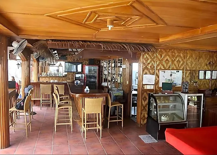 Cou Cou Bar & Restaurant 리조트 3*