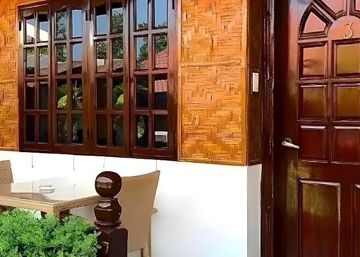 Ośrodek wypoczynkowy Cou Cou Bar & Restaurant 3*